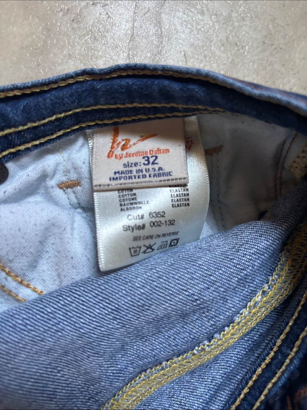 Citizens of Humanity Ingrid 002 Low Waist Flare Distressed Jeans Size 32 USA - Picture 9 of 10